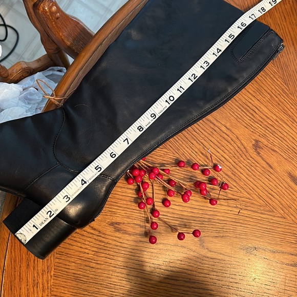 🆕BORN🍁Black LEATHER🖤Riding BOOTS Back Zipper 2” Heel Size 7M⭐️NEW with Tags - Picture 13 of 13